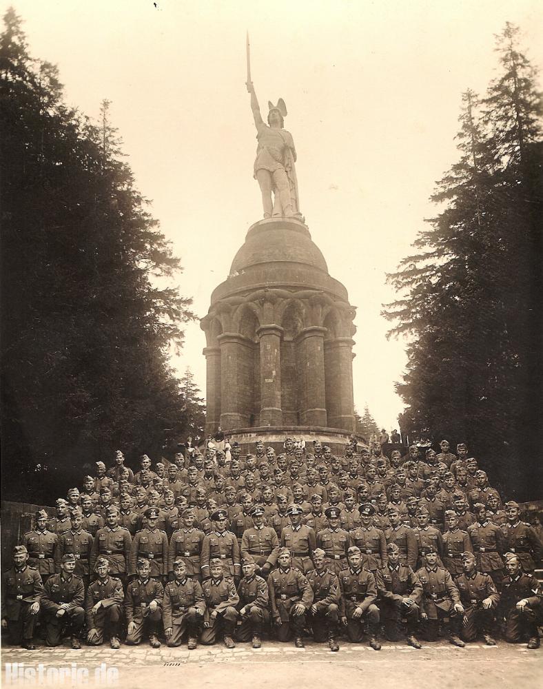 12./IR 16 am Hermannsdenkmal 1939